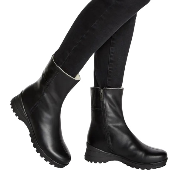 LA CANADIENNE Acai Wool Lined Black Leather Ankle Boots Women’s Size 9.5 - Picture 1 of 9